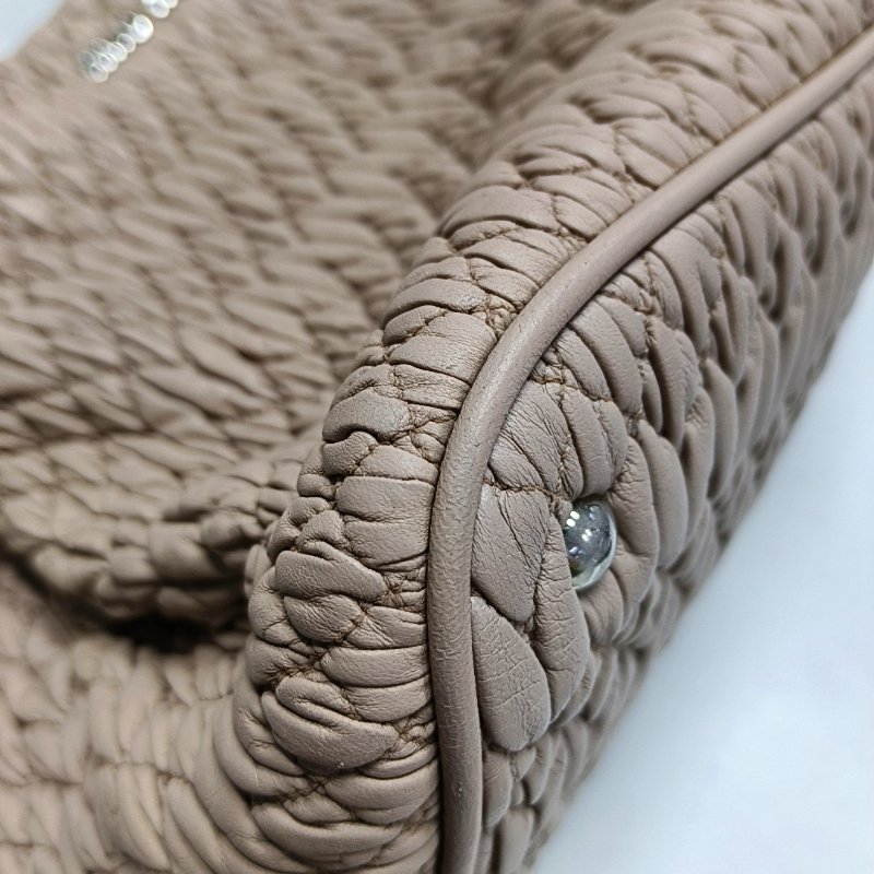 Miu Miu Crystal 裸粉色羊皮绗縫手提包肩背包 銀色五金 可拆卸肩帶-11