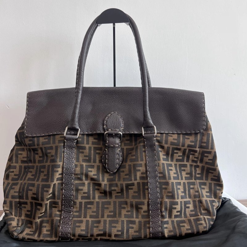 FENDI 老花肩背托特旅行袋 45*39*13 98新配件塵袋-0