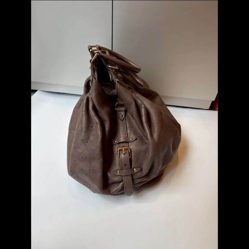 LV 巧克力色雷射洞洞字花皮革托特包 XL-4