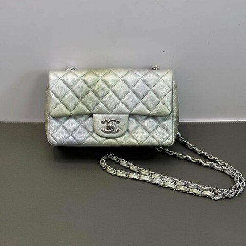 CHANEL 22C漸變銀扣大mini肩背斜背鏈條包20*12*6 98新配件塵袋