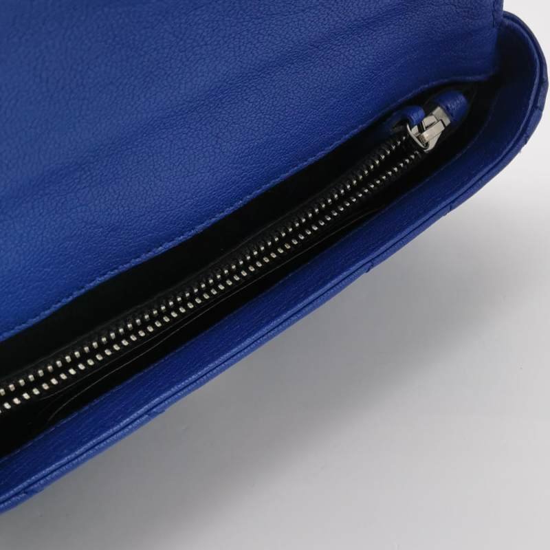 Saint Laurent College 迷你羊皮純色V紋絎縫YSL標誌斜挎包-6