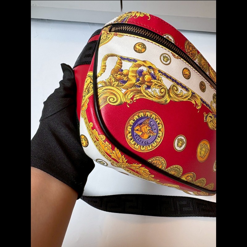 Versace 紅底金色彩繪皮革腰包-5