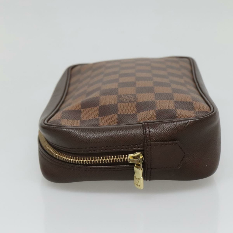 【日本直送】路易威登 Damier Ebene Trousse Bathroomte25 手拿包 N47624 LV 正品 bs29220-2