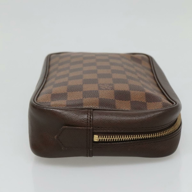 【日本直送】路易威登 Damier Ebene Trousse Bathroomte25 手拿包 N47624 LV 正品 bs29220-3