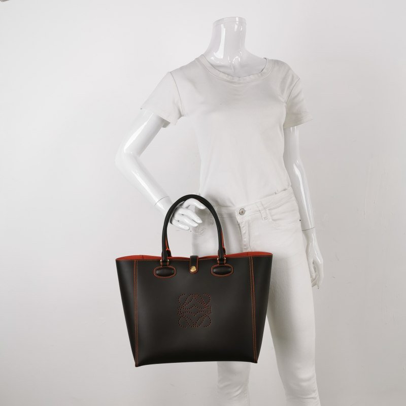 Loewe Leo牛皮鏤空Logo子母包手提包-1