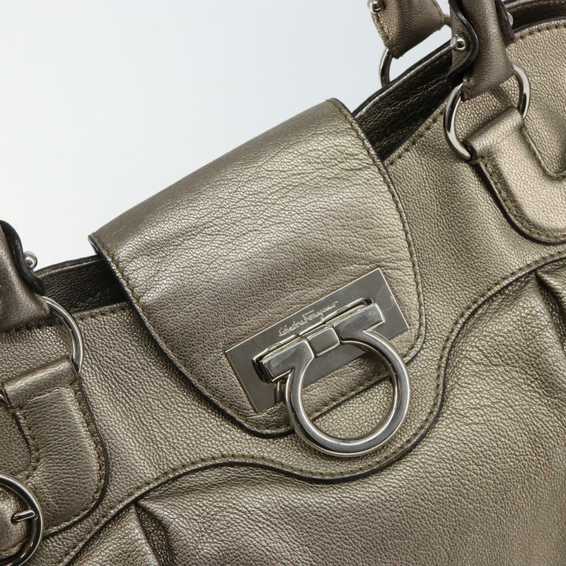 【日本直送】Salvatore Ferragamo Gancini 手提包 皮革 香檳金 正品 hk2984-16