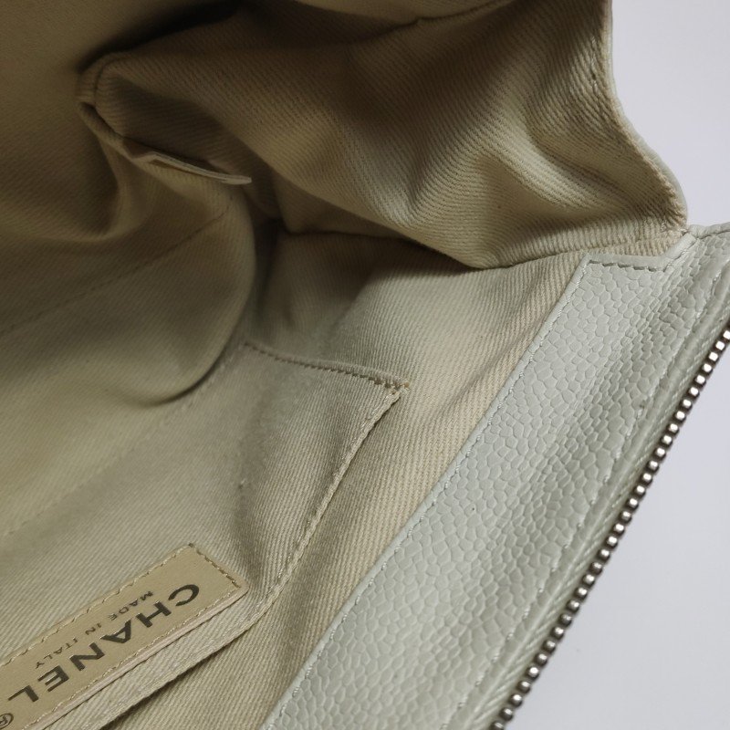 Chanel 牛皮純色雙C Logo皮穿鏈單肩包-8