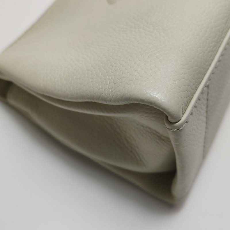 Chanel 牛皮純色雙C Logo皮穿鏈單肩包-15