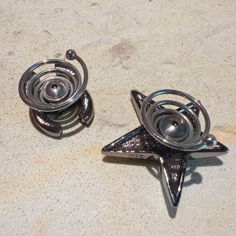 CHANEL 銀色鑽星鑽Logo髮飾-2