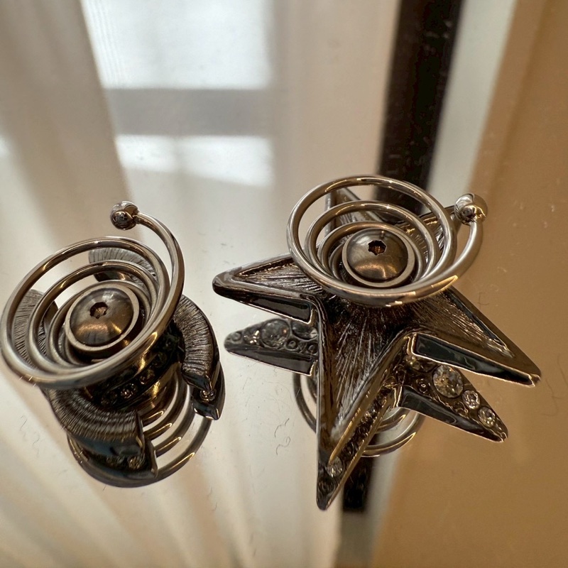 CHANEL 銀色鑽星鑽Logo髮飾-6