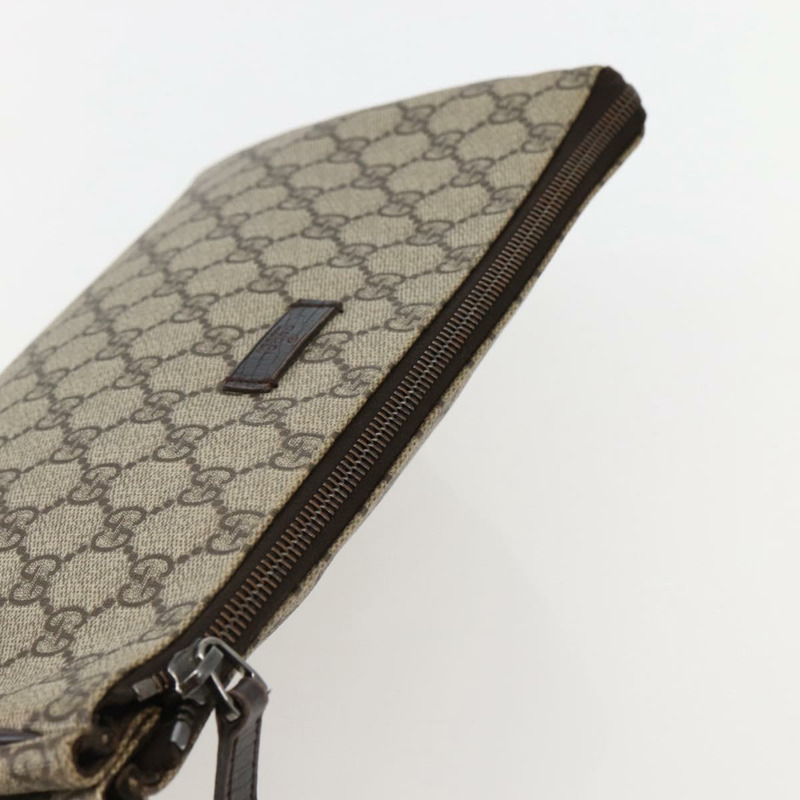 【日本直送】GUCCI GG Supreme 手拿包 PVC 米色 銀色 130653 正品 143310-4