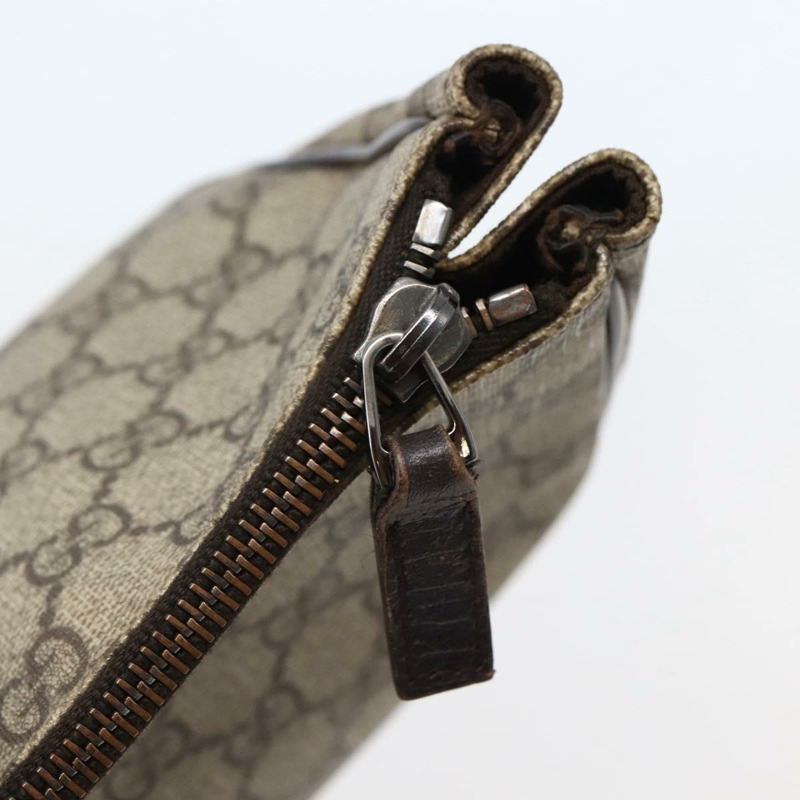 【日本直送】GUCCI GG Supreme 手拿包 PVC 米色 銀色 130653 正品 143310-7