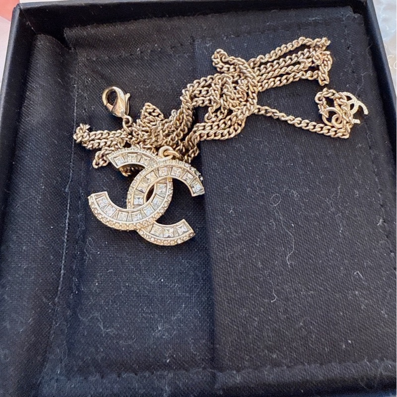 CHANEL 方鑽Logo項鍊-6