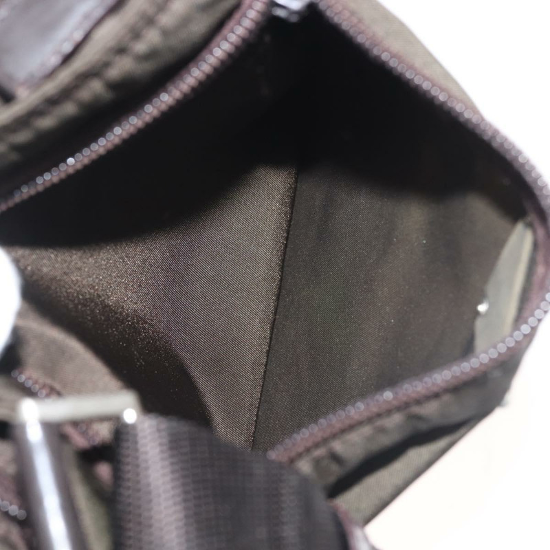 【日本直送】PRADA 尼龍卡其色銀色單肩包 正品 143342-21