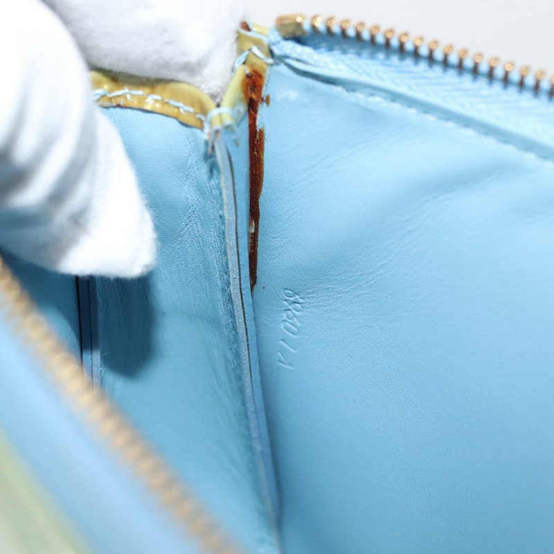 【日本直送】路易威登 Monogram Vernis Lexington 手拿包 淺藍色 M91011 LV Auth BA6411-11