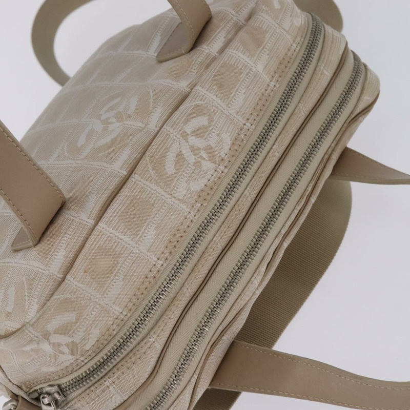 【日本直送】香奈兒新款旅行系列手袋 尼龍 兩用 米色 銀色 CC 標誌 Auth 145353-5