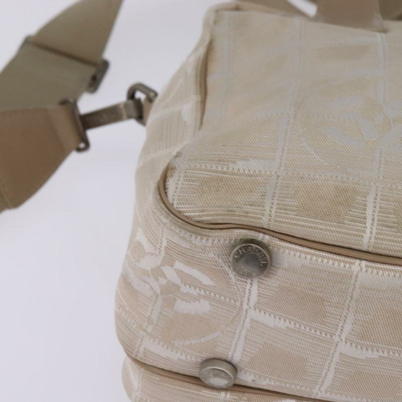 【日本直送】香奈兒新款旅行系列手袋 尼龍 兩用 米色 銀色 CC 標誌 Auth 145353-8