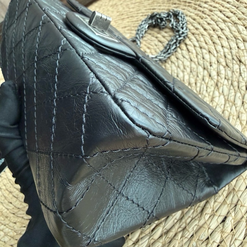 chanel 2.55黑銀褶皺牛皮鏈條包大mini 尺寸約20底長 年份：30開 附件：保卡-13