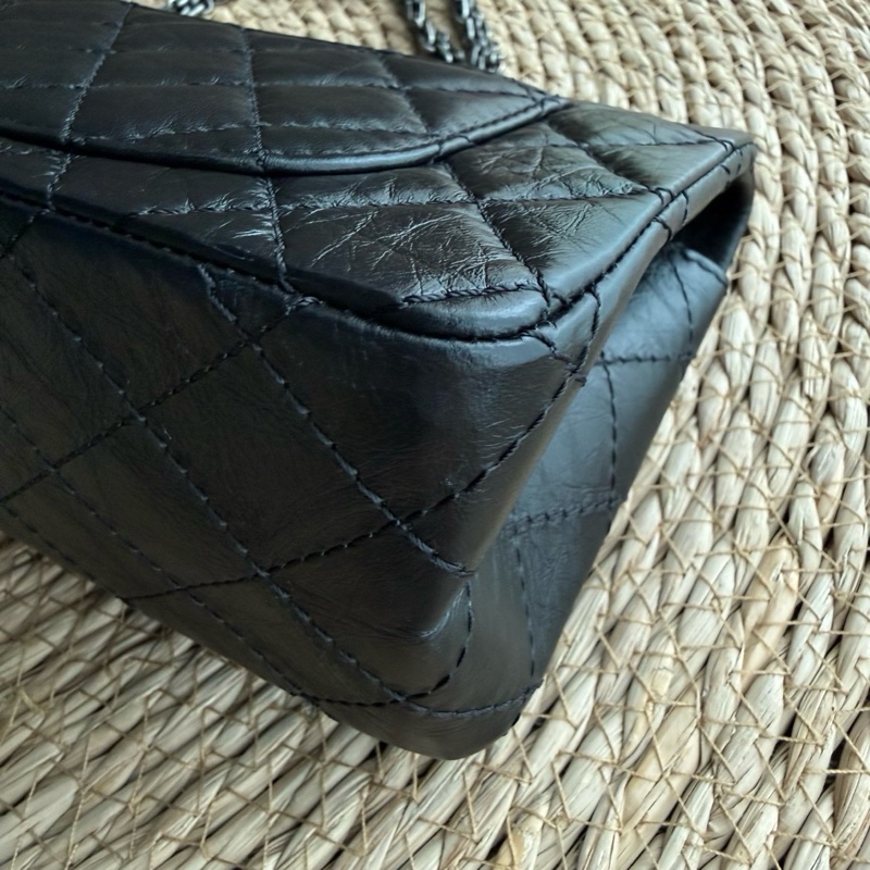 chanel 2.55黑銀褶皺牛皮鏈條包大mini 尺寸約20底長 年份：30開 附件：保卡-18