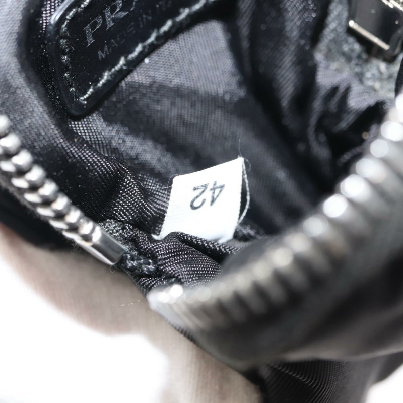 【日本直送】PRADA Tessuto 手機支架包 尼龍 黑色 銀色 正品 145556-11
