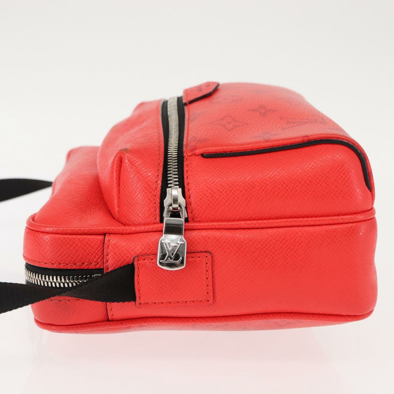 【日本直送】路易威登 Taigalama 戶外信差 PM 包 紅色 M30821 LV 正品 145805-3