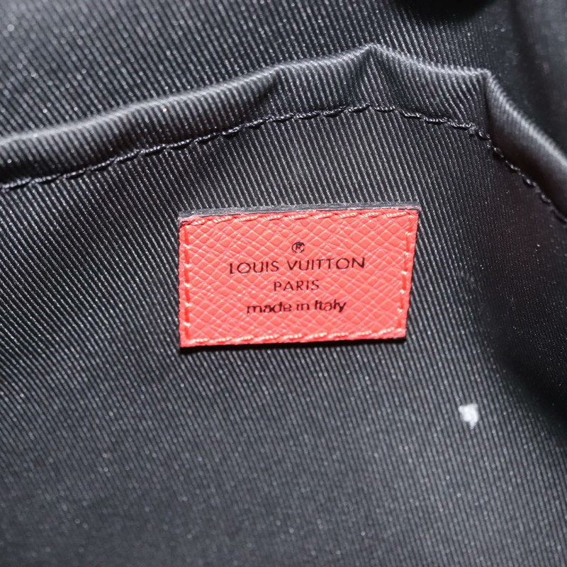 【日本直送】路易威登 Taigalama 戶外信差 PM 包 紅色 M30821 LV 正品 145805-10