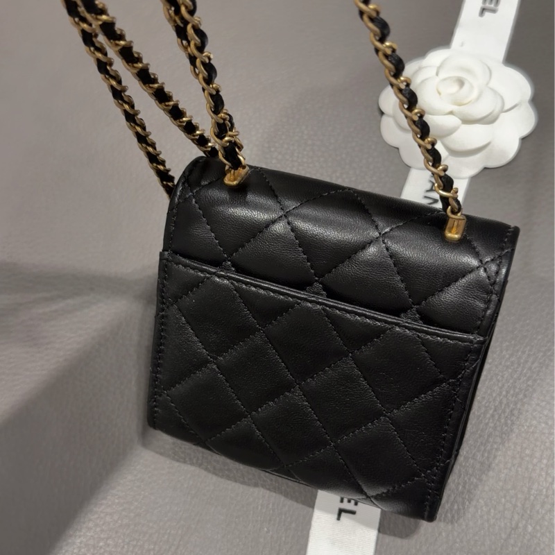 CHANEL 23A🪩工坊獅子水鑽-黑金鏈小方胖-3