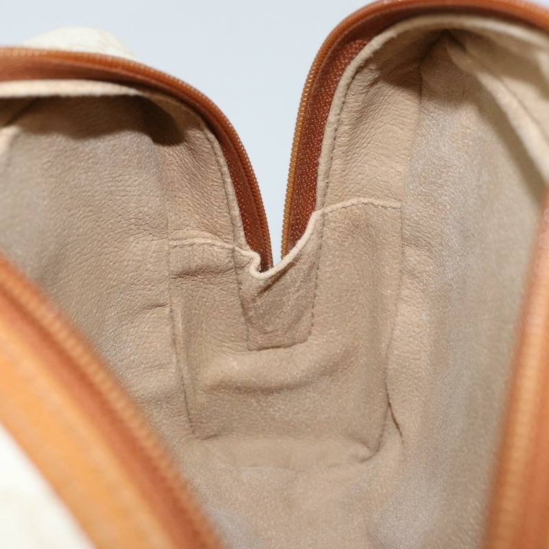 【日本直送】GUCCI GG帆布手拿包 白色金色 正品 145972-17