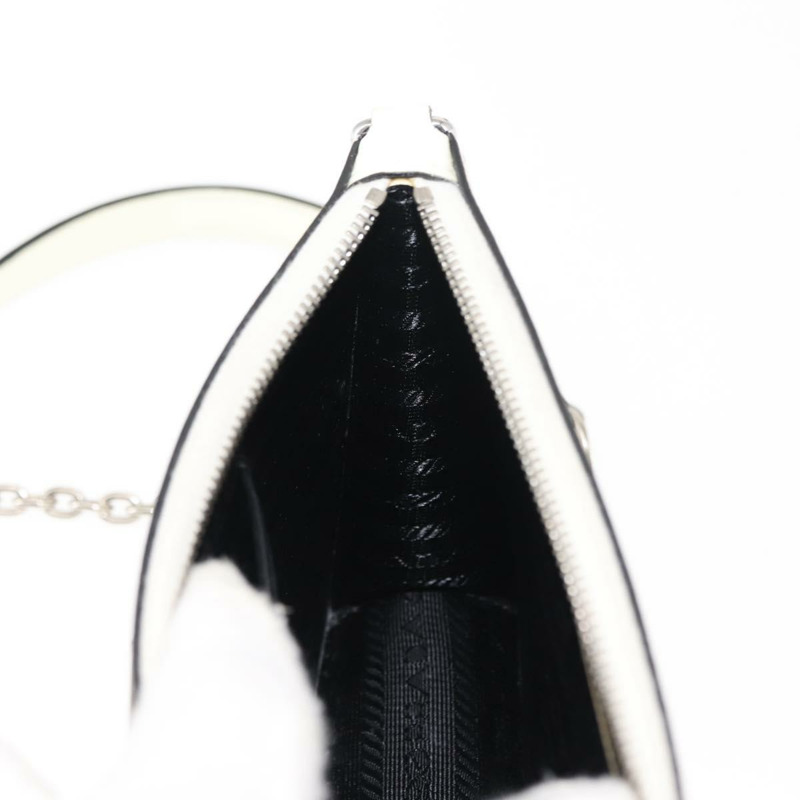【日本直送】PRADA 鏈條單肩包 Safiano 皮革 白色 銀色 Auth bs29803-19