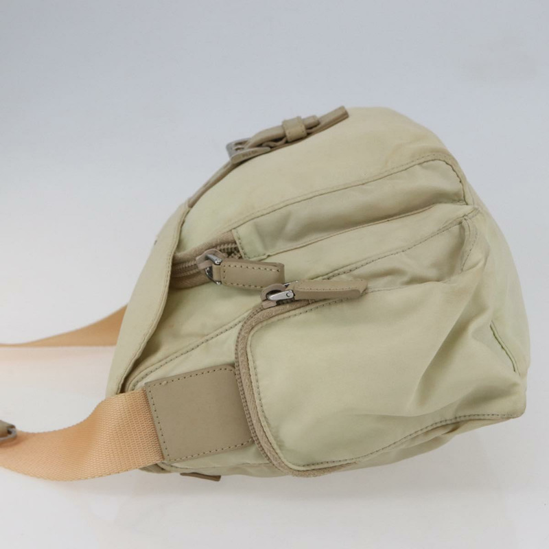 【日本直送】PRADA 尼龍米色單肩包 正品 ki5997-2