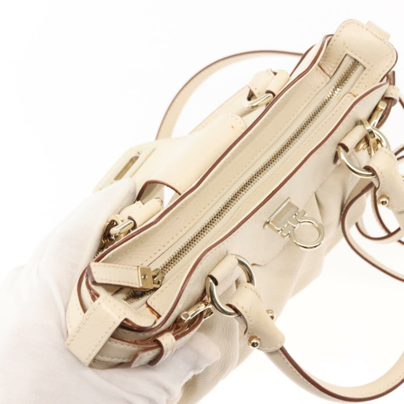 【日本直送】Salvatore Ferragamo Gancini 手提包 皮革 2way 白金 Auth 147238-9