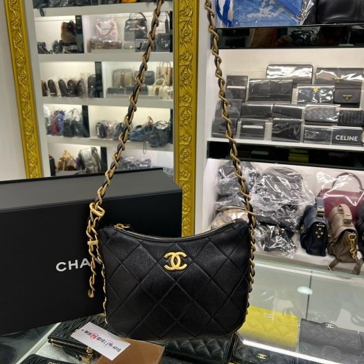 東區正精品㊣CHANEL 23K AS4443 HOBO BAG 近全新香奈兒黑色菱格紋羊皮金鍊肩背包 RZ6018-1