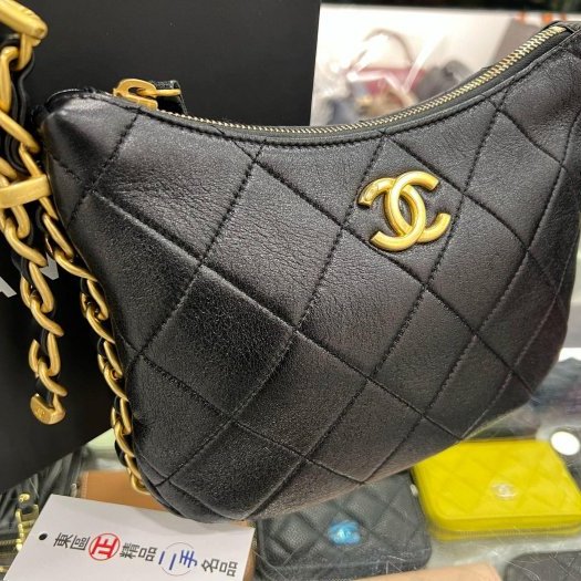 東區正精品㊣CHANEL 23K AS4443 HOBO BAG 近全新香奈兒黑色菱格紋羊皮金鍊肩背包 RZ6018-9