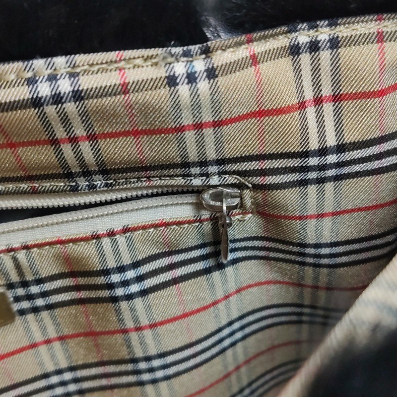 Burberry 牛皮純色毛絨手提包-10