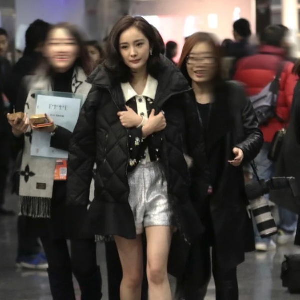 🈹*減價* MONCLER 優雅下擺長款羽絨外套-1