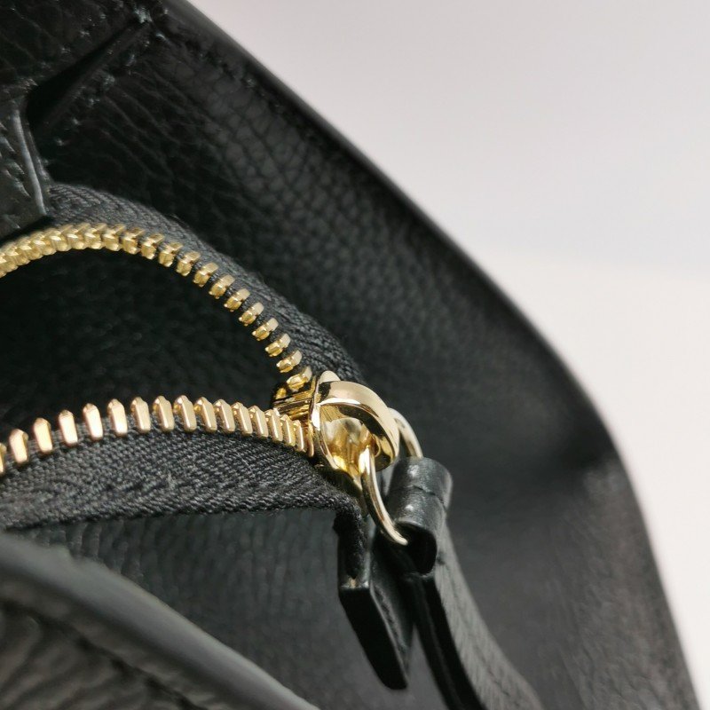 Gucci Soho 牛皮純色壓紋雙G殺手包斜挎包單肩包 9.8新-10