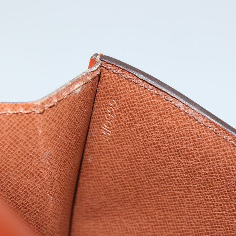 【日本直送】路易威登 Epi Grenel 棕色肯亞 M52363 LV 正品 gh1061-11