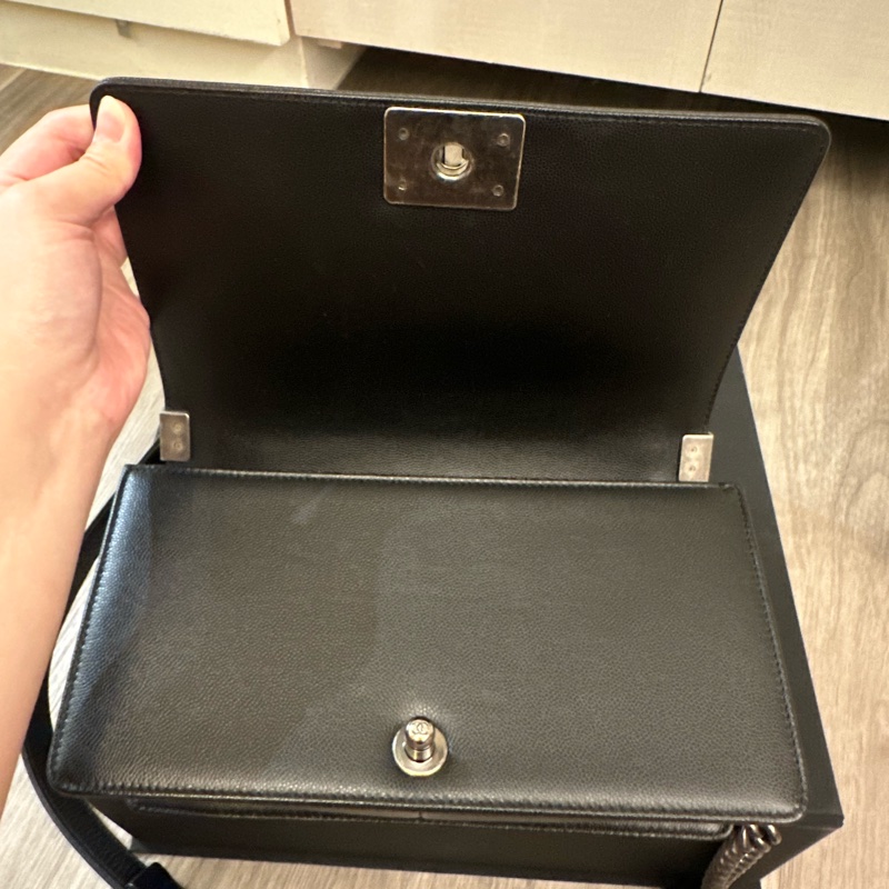 Chanel Boy25 荔枝牛皮黑銀 晶片款-3