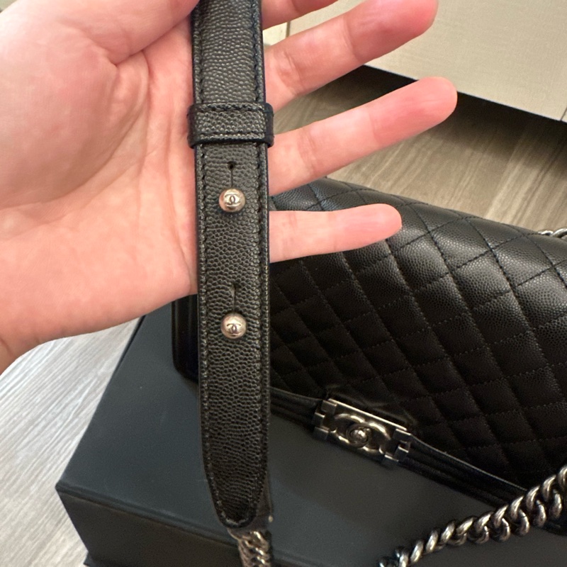 Chanel Boy25 荔枝牛皮黑銀 晶片款-12