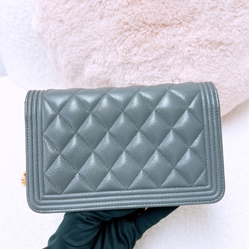 Chanel boy woc 灰色牛皮鏈條包-6