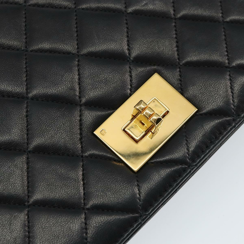 【日本直送】香奈兒 2.55 Matelasse 手提包,羊皮材質,黑色,金色雙C標誌,正品編號 148464-13