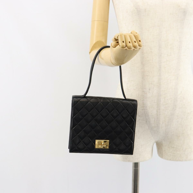 【日本直送】香奈兒 2.55 Matelasse 手提包,羊皮材質,黑色,金色雙C標誌,正品編號 148464-24