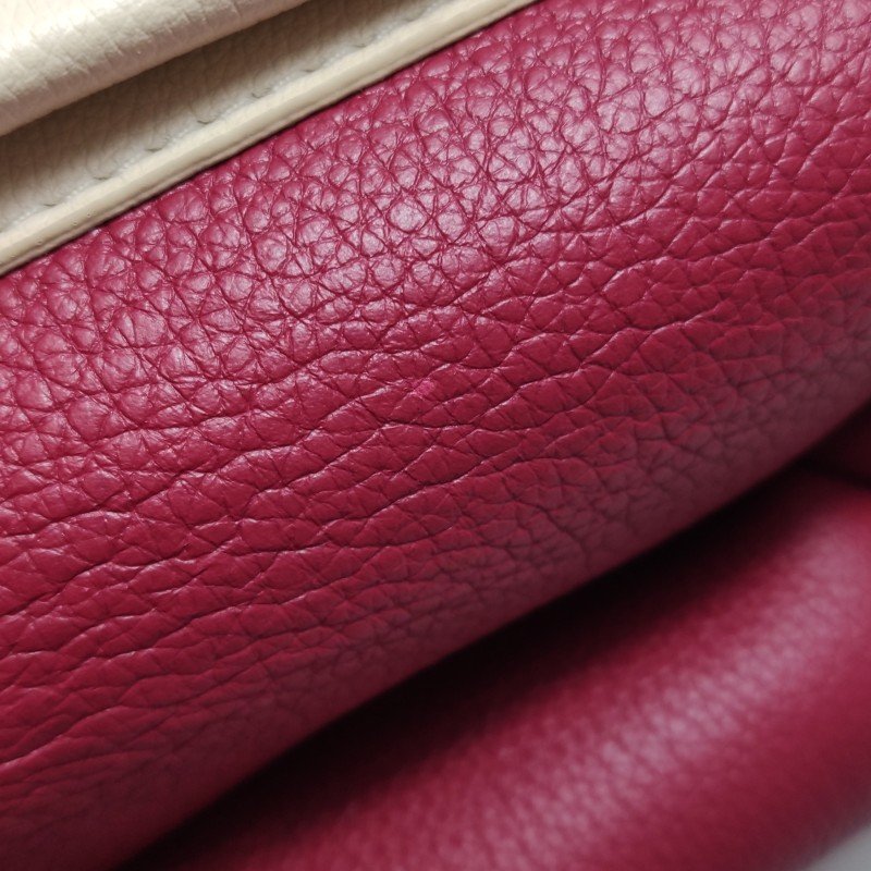 Louis Vuitton (LV) Lockme 牛皮拼色LV轉鎖斜挎包單肩包-14