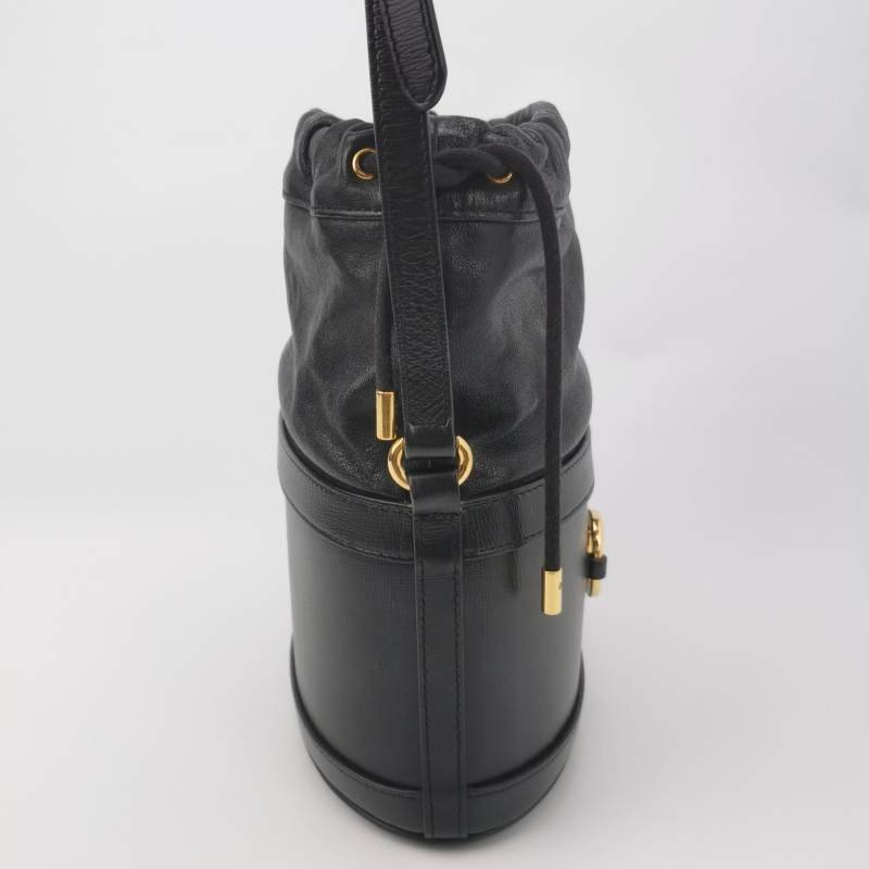 Gucci 1955小號牛皮純色馬銜扣水桶包斜挎包單肩包-3