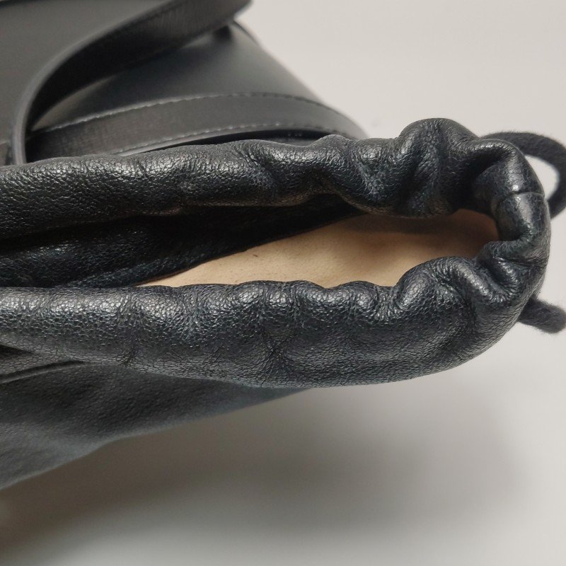 Gucci 1955小號牛皮純色馬銜扣水桶包斜挎包單肩包-17