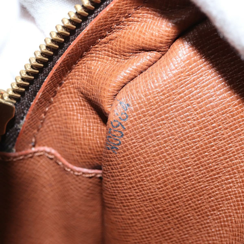 【日本直送】路易威登 Monogram Blois 肩背包 M51221 LV 正品 151099-11