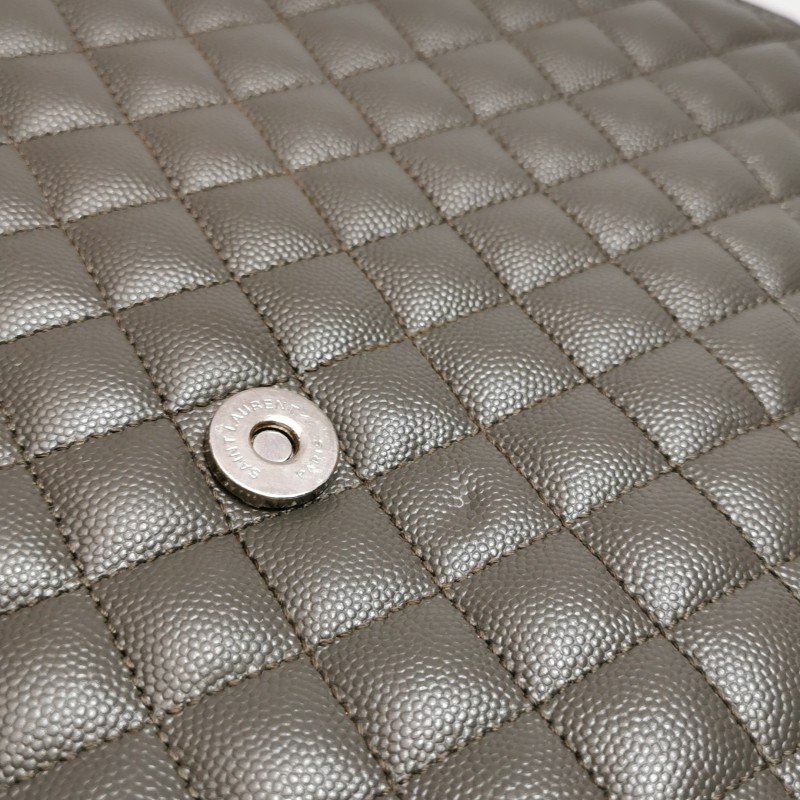 Saint Laurent Envelope大號牛皮純色絎縫YSL標誌單肩包-10