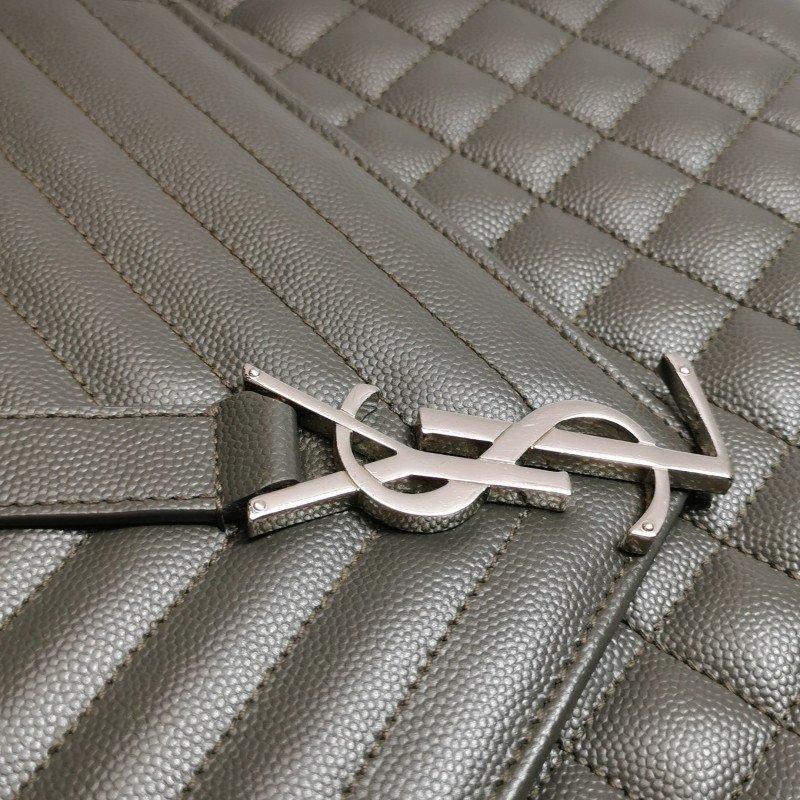 Saint Laurent Envelope大號牛皮純色絎縫YSL標誌單肩包-14