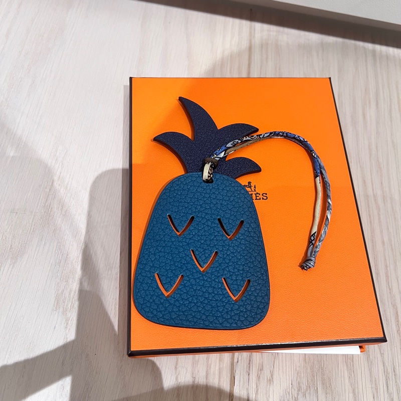 售Petit  h 全新鳳梨😍吊飾-3