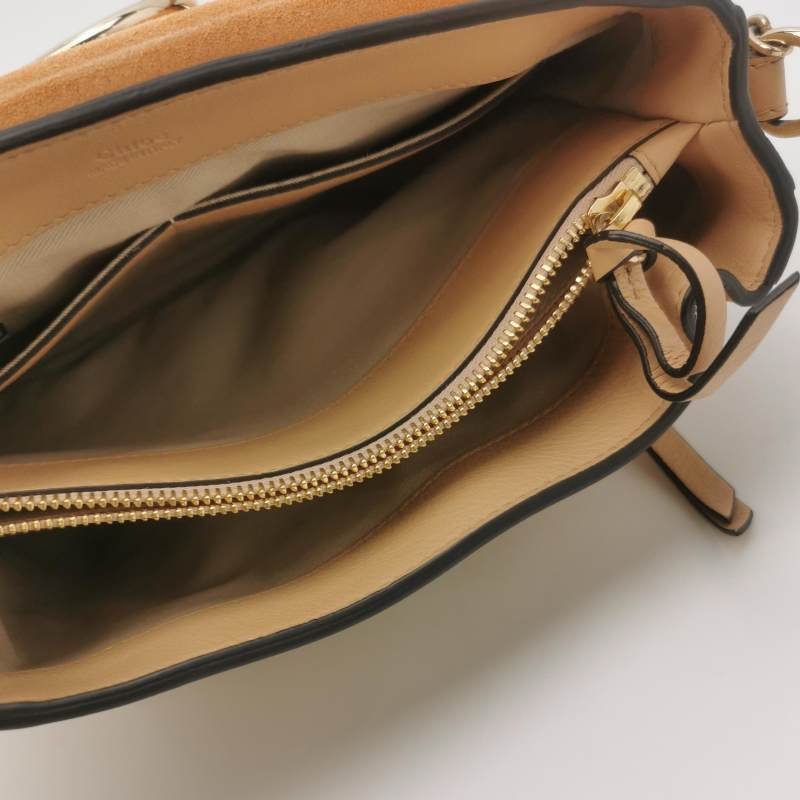 Chloe Faye小號牛皮純色鏈條扣飾斜挎包單肩包-6